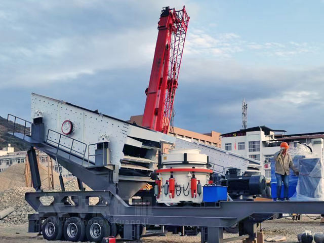 山東鵝卵石移動破碎制砂機(jī)安裝現(xiàn)場