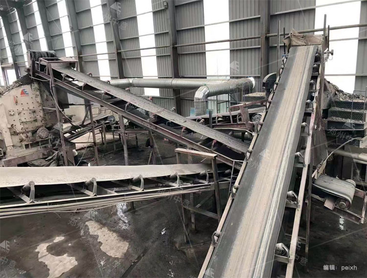 制砂生產線現(xiàn)場.jpg